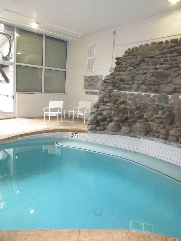 Country Inn & Suites Downtown Convention Center By Radisson, Gatlinburg, Tn Eksteriør billede